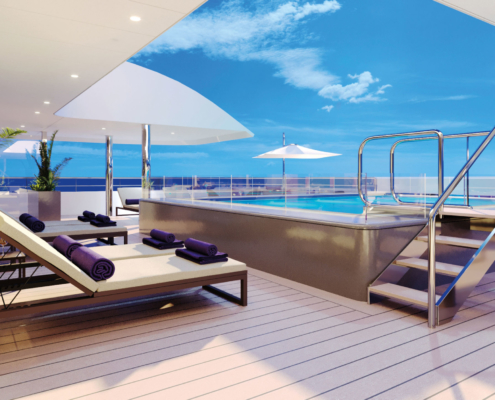 Pool Deck auf der Emerald Azzura